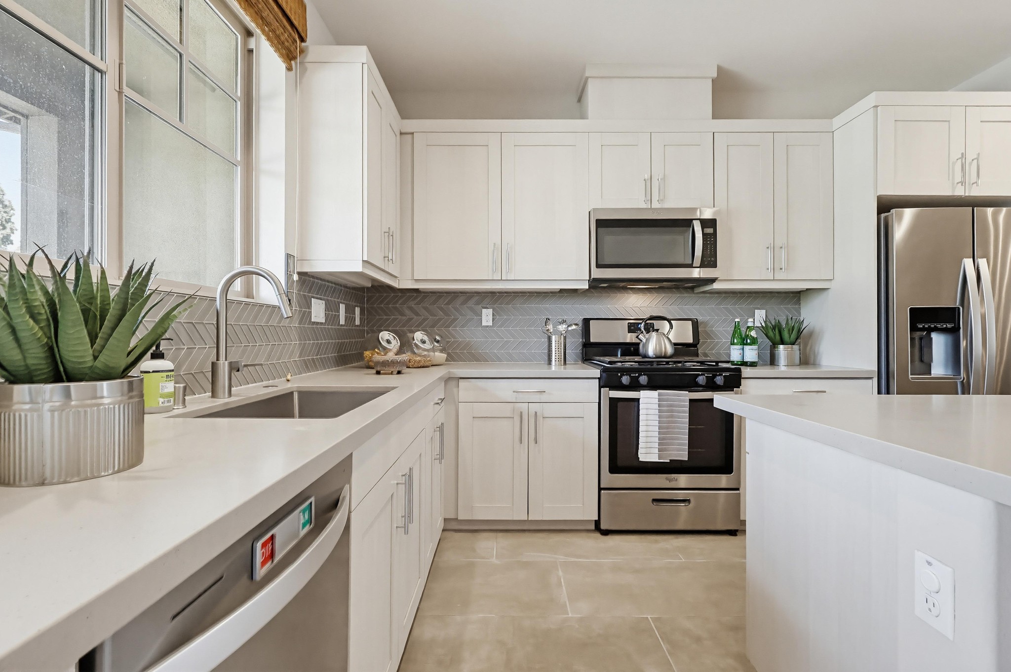 Virtual tour photo 34 of 92 for 594 Granite St