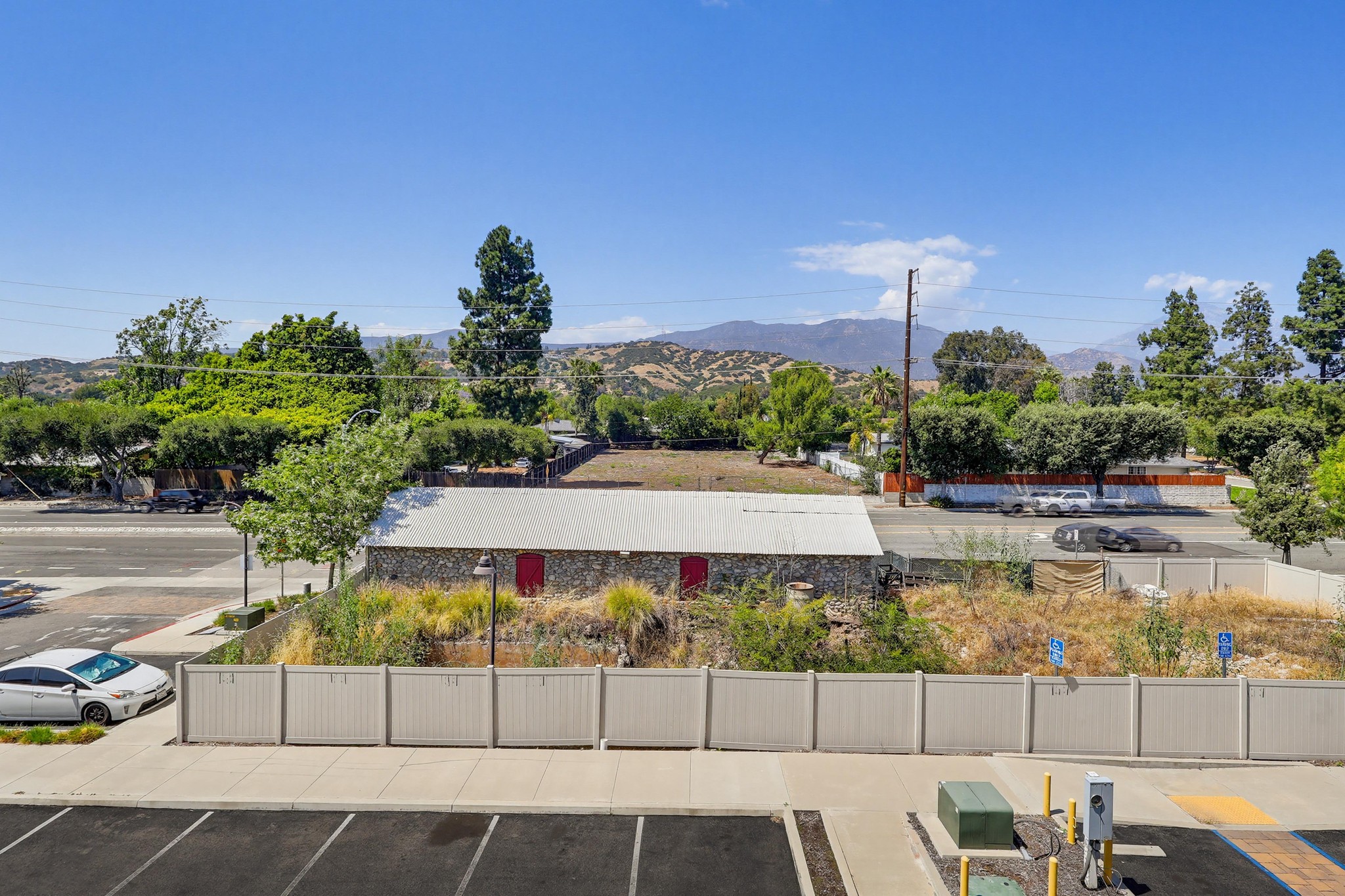 Virtual tour photo 74 of 92 for 594 Granite St