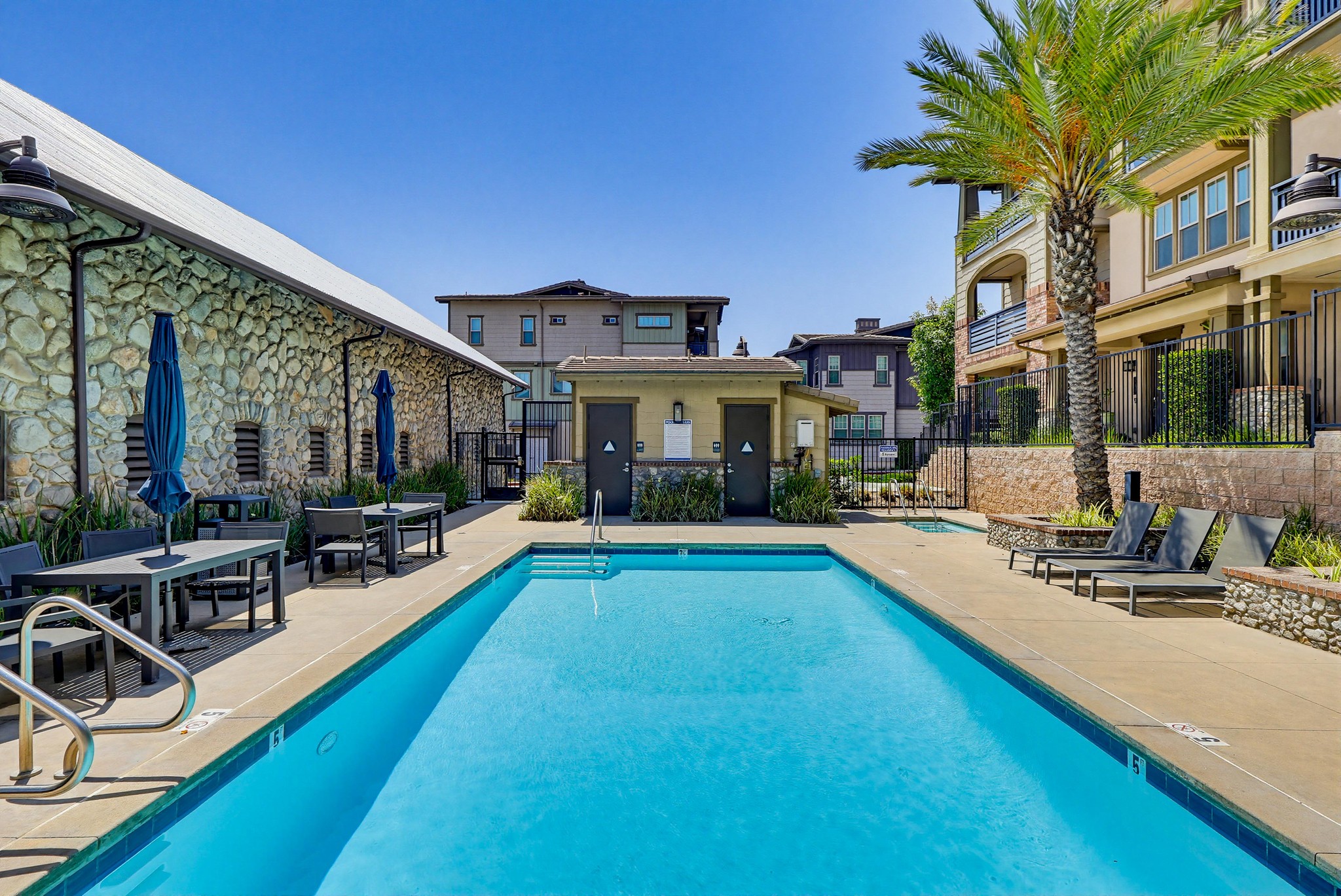 Virtual tour photo 85 of 92 for 594 Granite St
