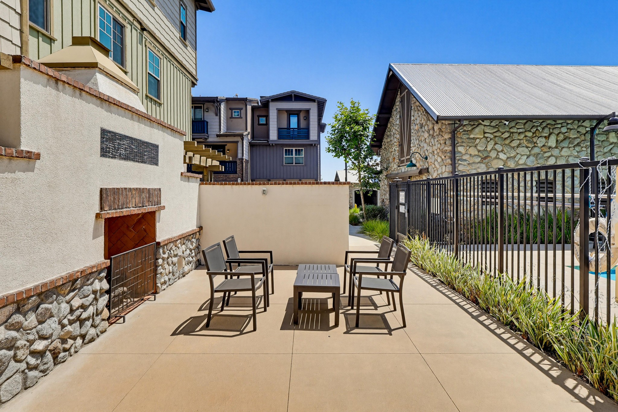 Virtual tour photo 90 of 92 for 594 Granite St