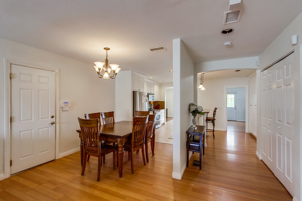 Virtual tour photo 9 of 39 for 5943 Roanoke St