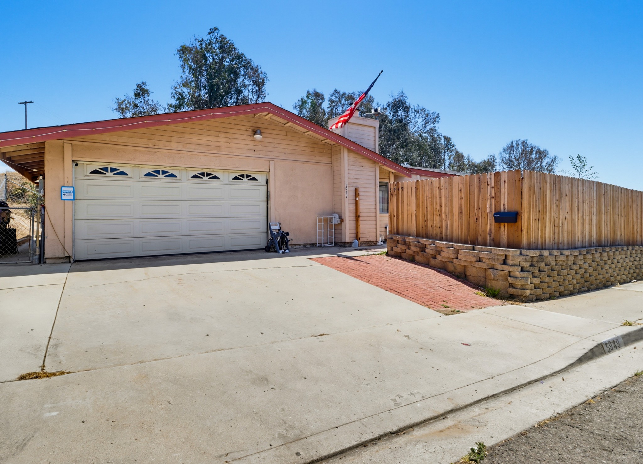 Virtual tour photo 1 of 46 for 5949 Tonawanda Dr