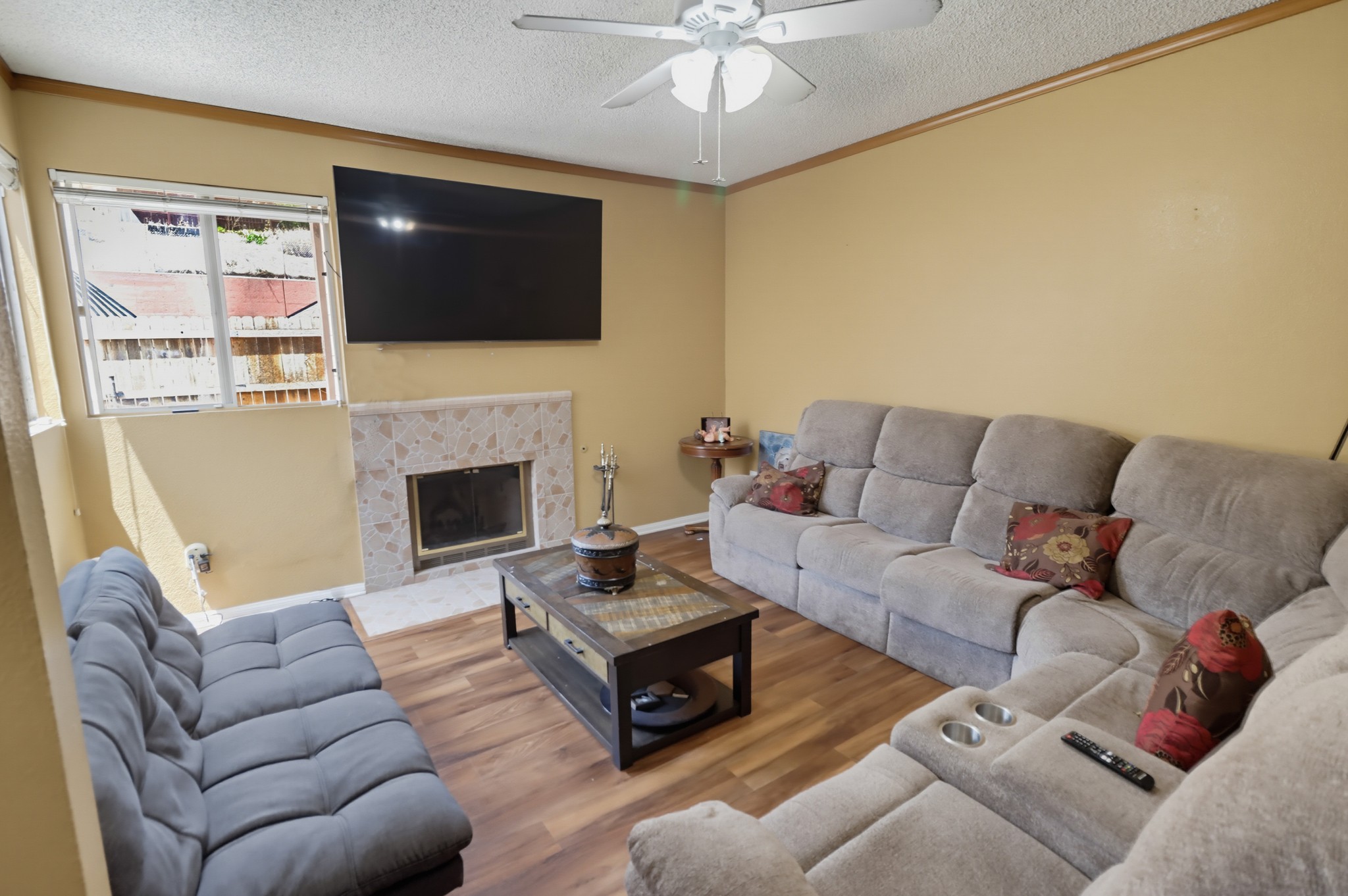 Virtual tour photo 8 of 46 for 5949 Tonawanda Dr