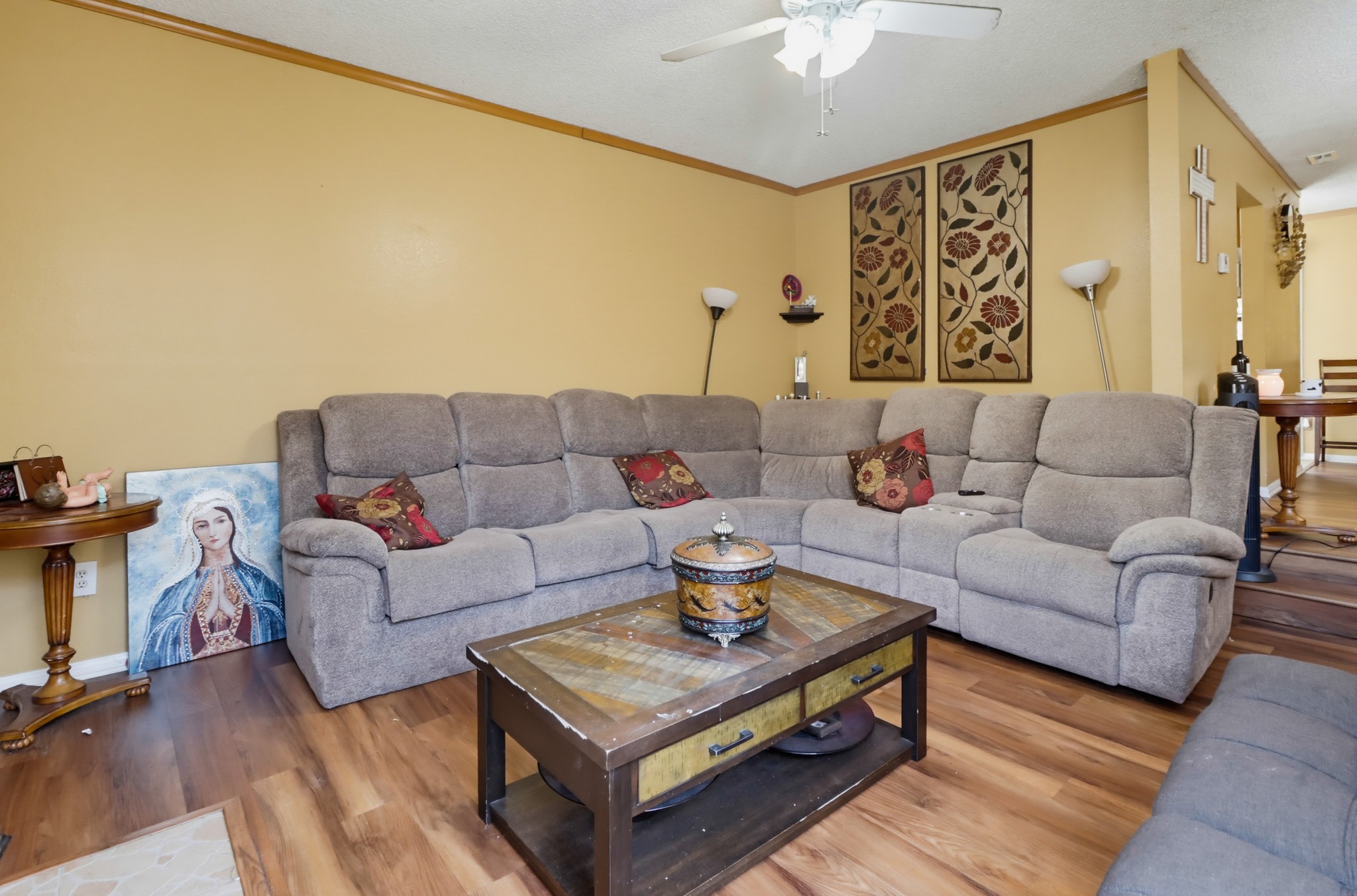 Virtual tour photo 9 of 46 for 5949 Tonawanda Dr