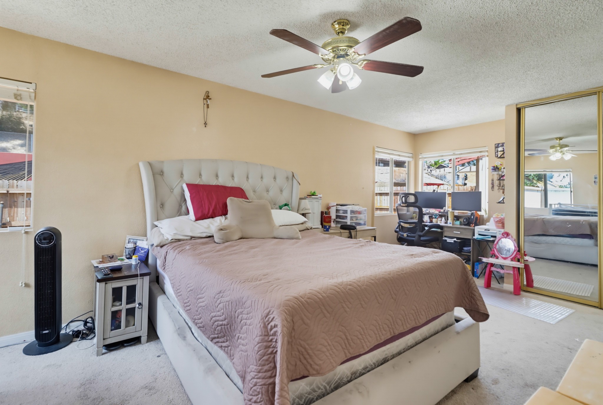 Virtual tour photo 18 of 46 for 5949 Tonawanda Dr