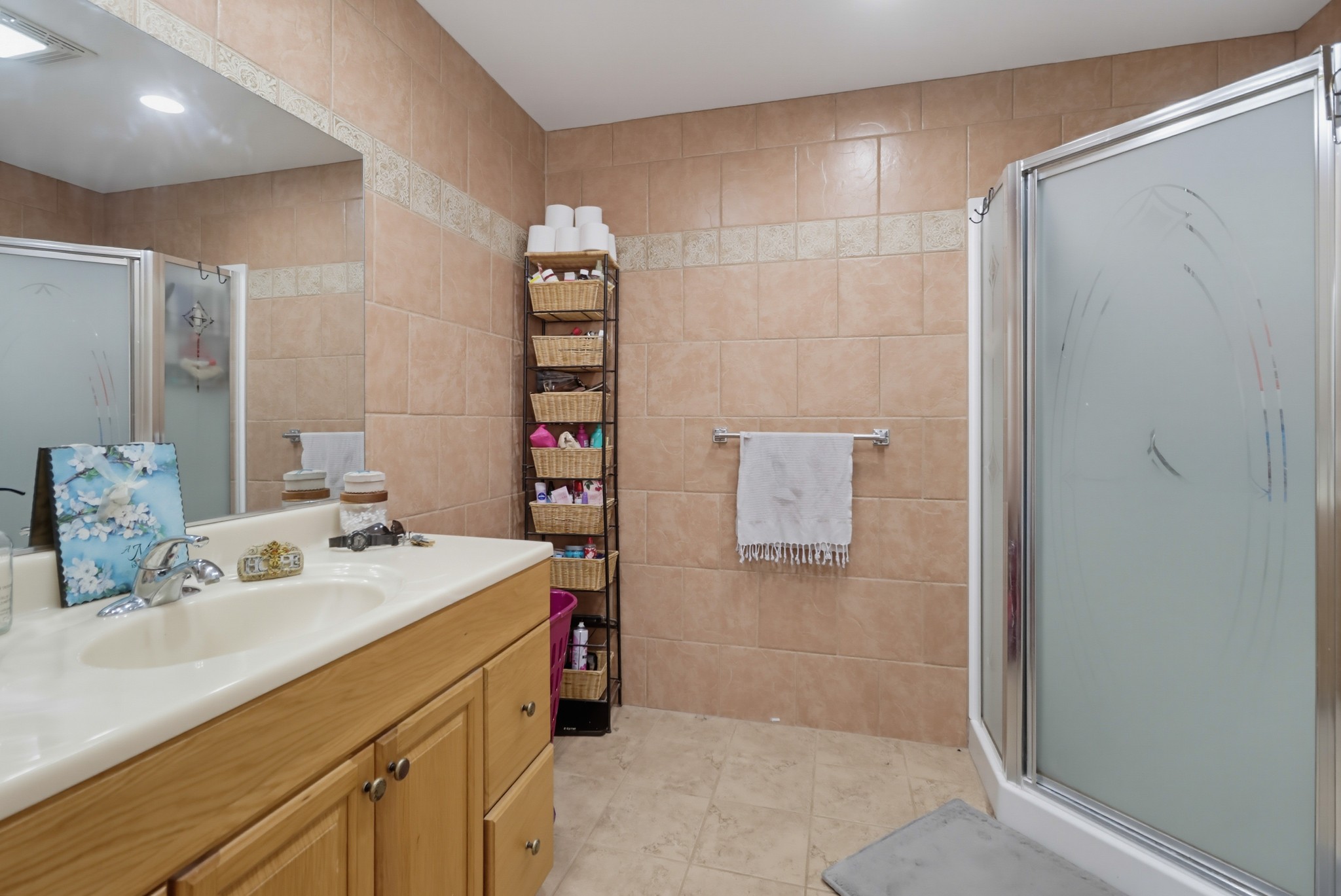 Virtual tour photo 21 of 46 for 5949 Tonawanda Dr