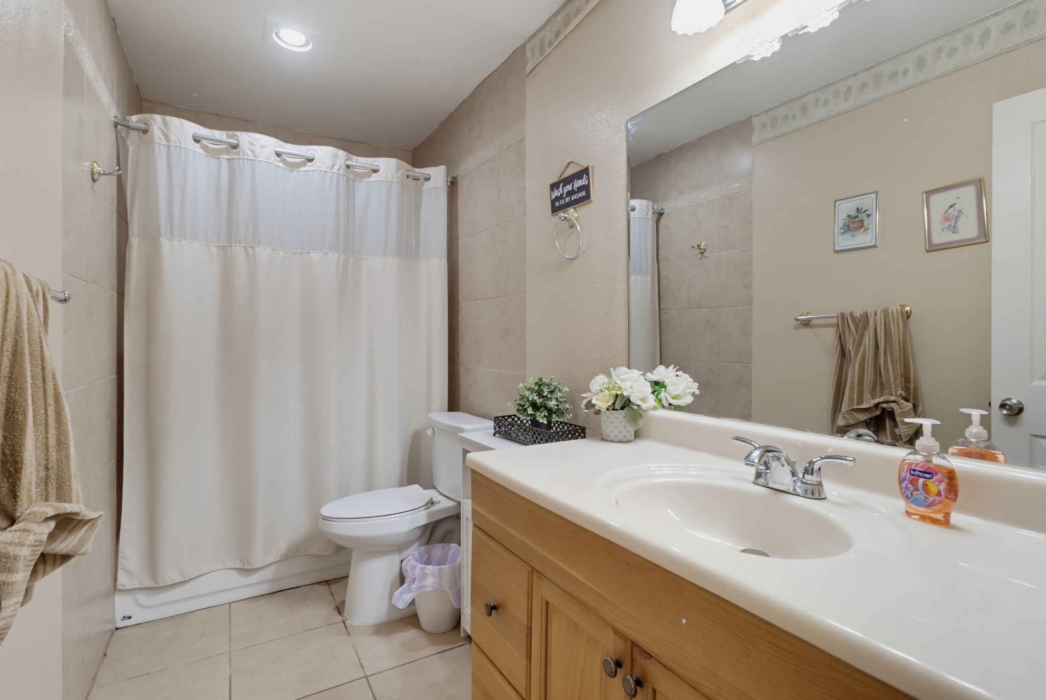 Virtual tour photo 30 of 46 for 5949 Tonawanda Dr