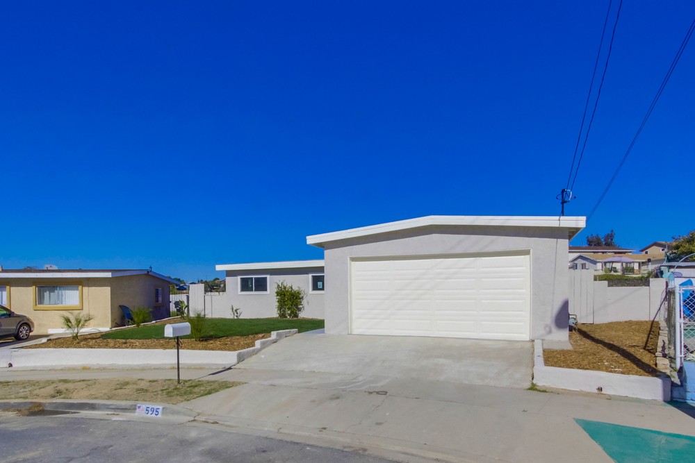 Virtual tour photo 3 of 40 for 595 Brutus St