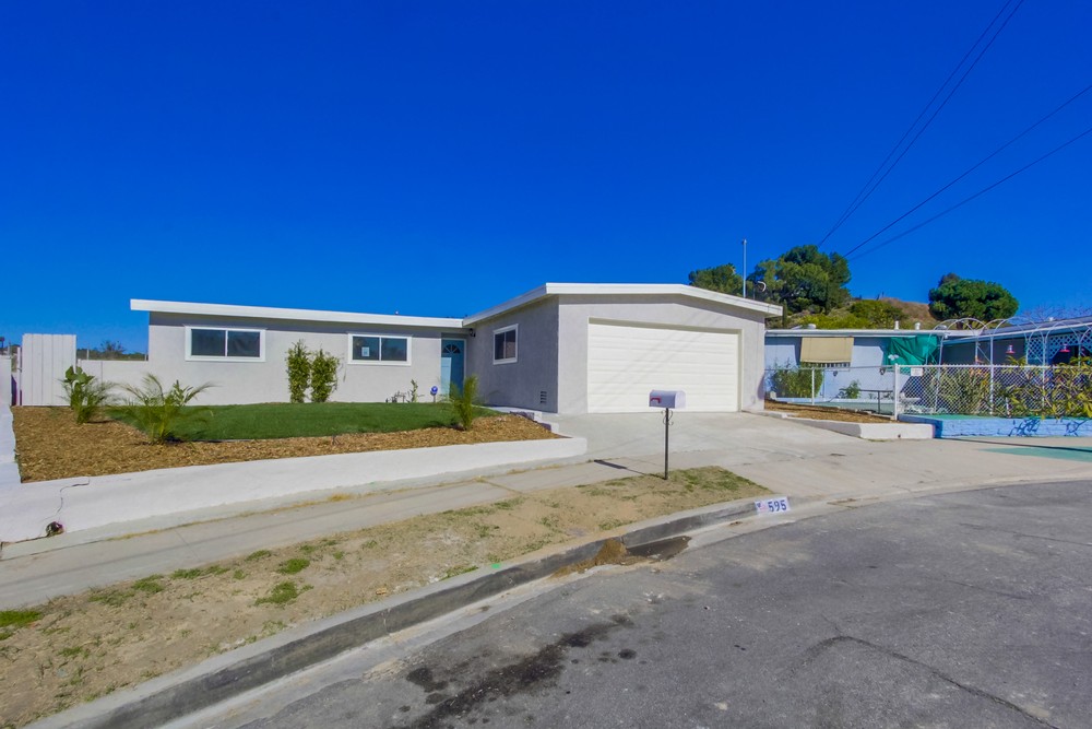 Virtual tour photo 4 of 40 for 595 Brutus St