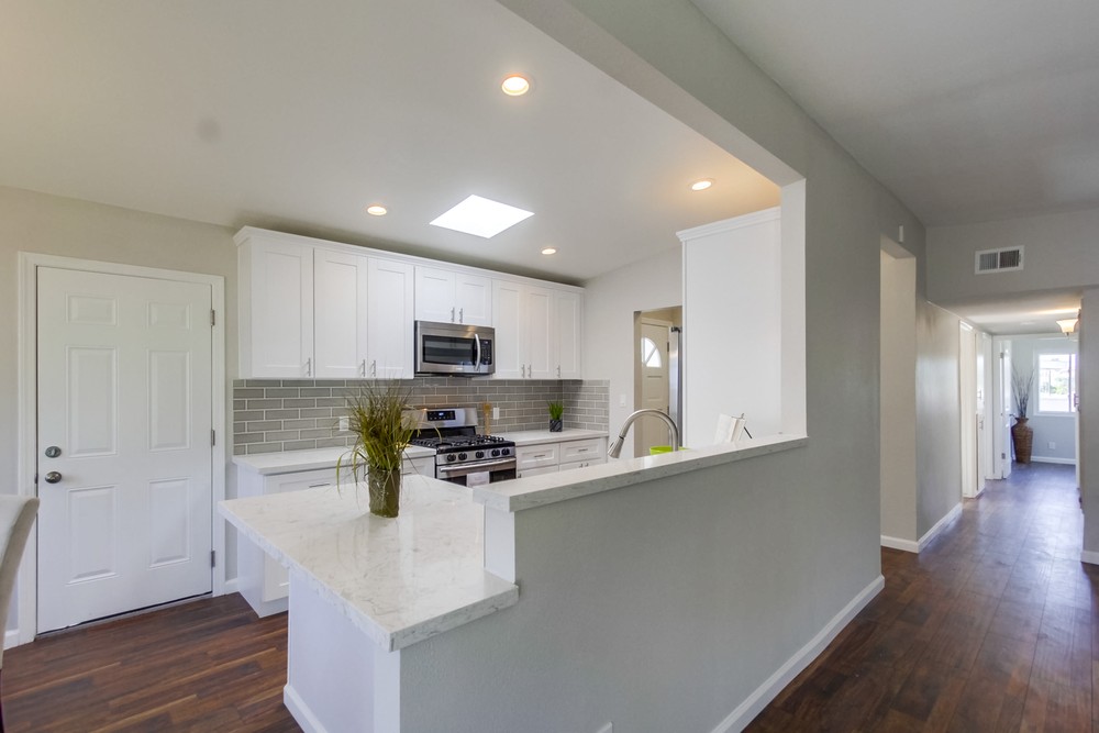 Virtual tour photo 15 of 40 for 595 Brutus St