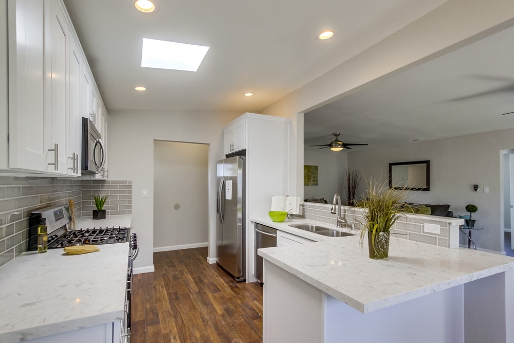 Virtual tour photo 16 of 40 for 595 Brutus St