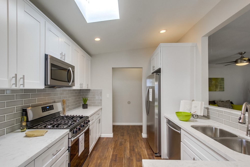 Virtual tour photo 17 of 40 for 595 Brutus St
