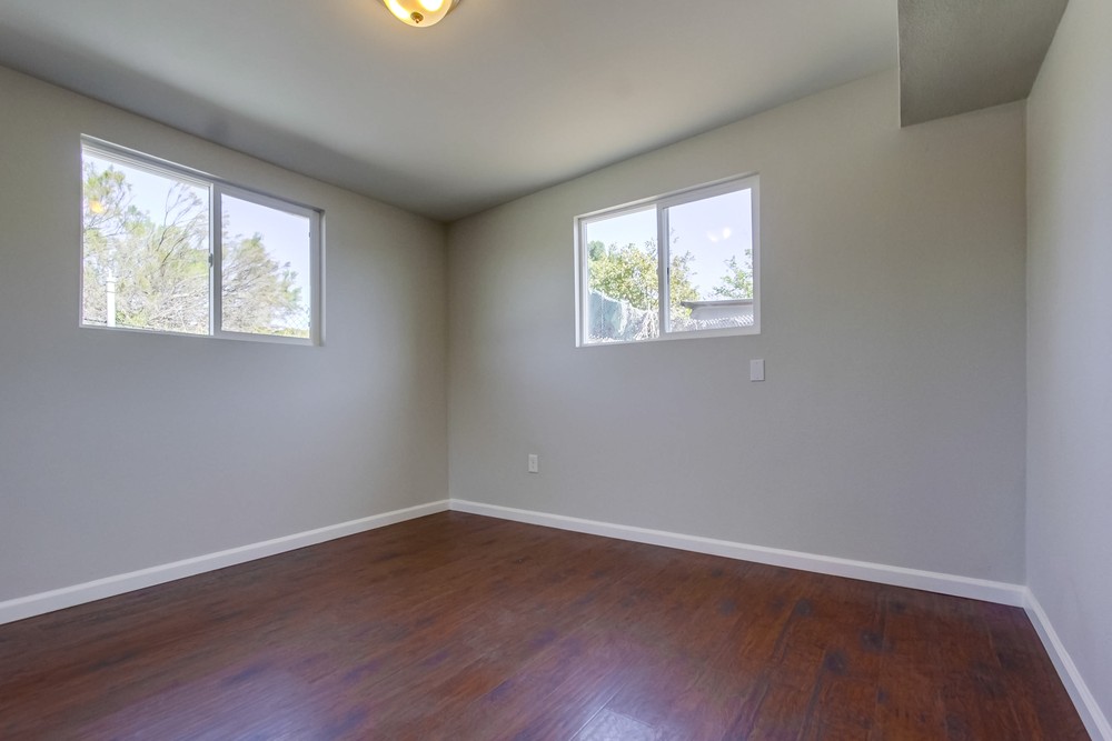 Virtual tour photo 26 of 40 for 595 Brutus St