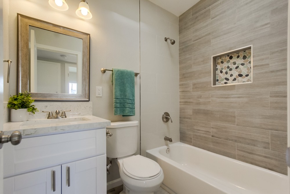 Virtual tour photo 34 of 40 for 595 Brutus St