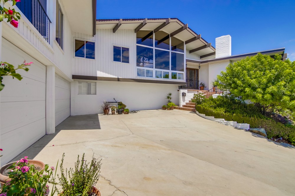 Virtual tour photo 7 of 67 for 5958 Madra Ave