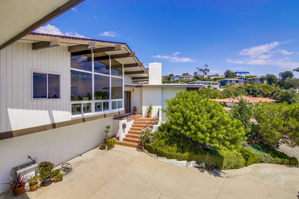 Virtual tour photo 8 of 67 for 5958 Madra Ave