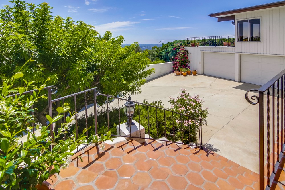 Virtual tour photo 10 of 67 for 5958 Madra Ave