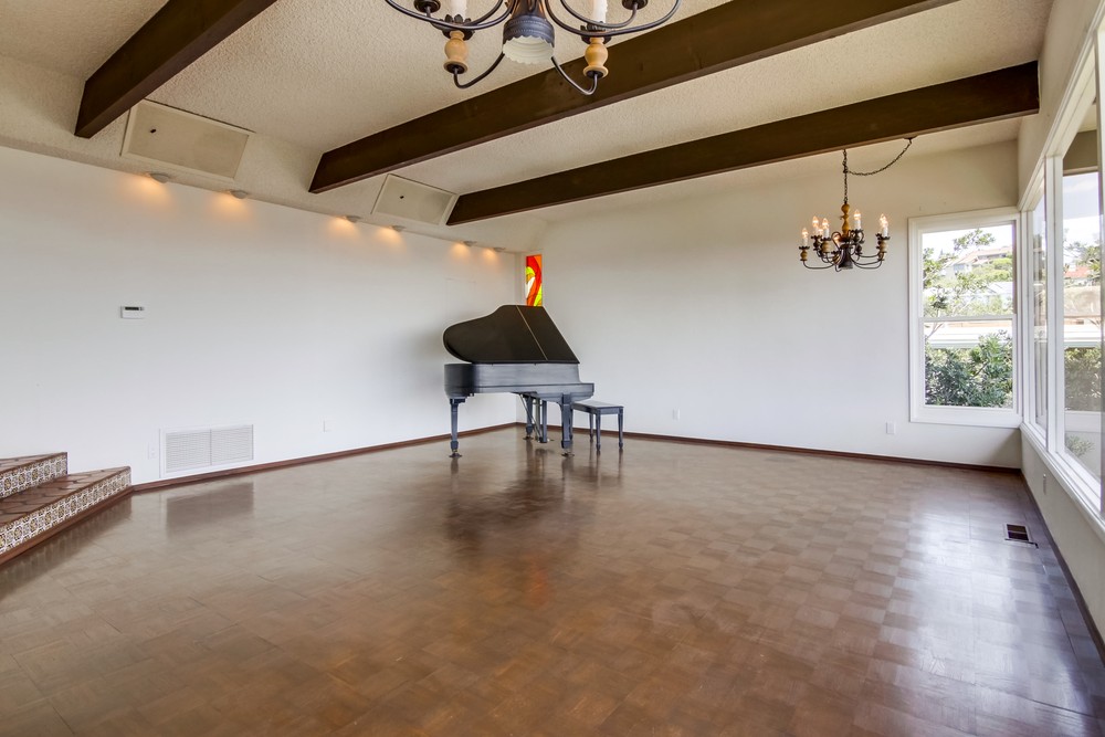 Virtual tour photo 18 of 67 for 5958 Madra Ave