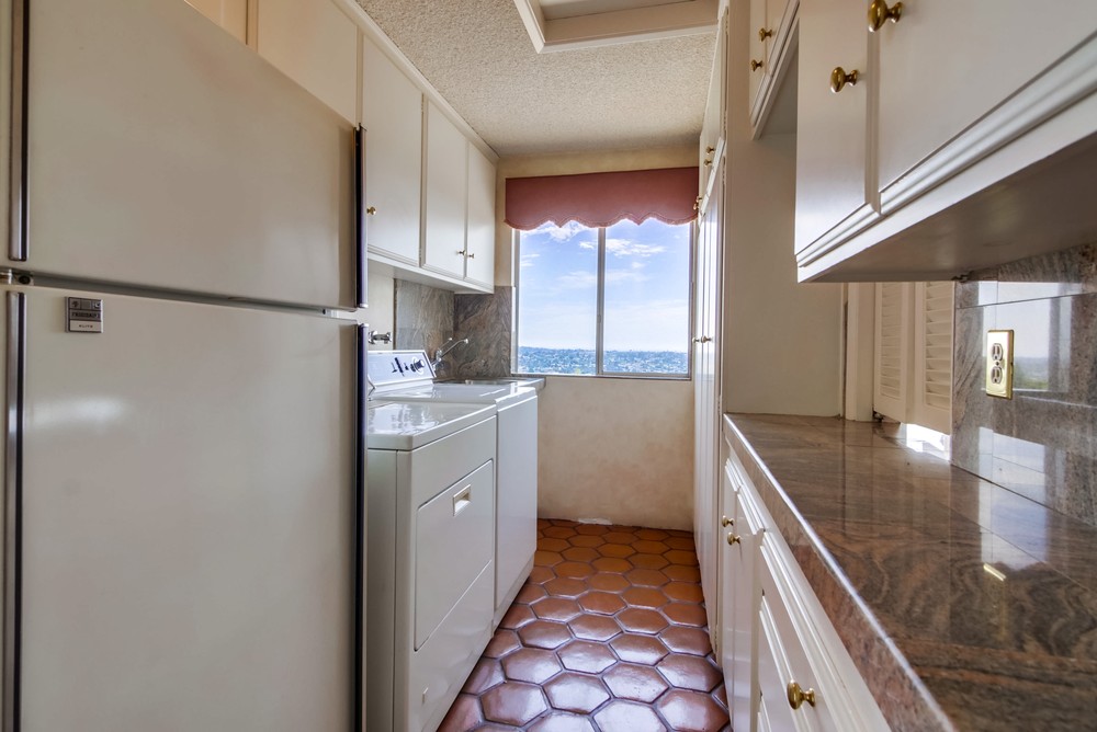 Virtual tour photo 60 of 67 for 5958 Madra Ave