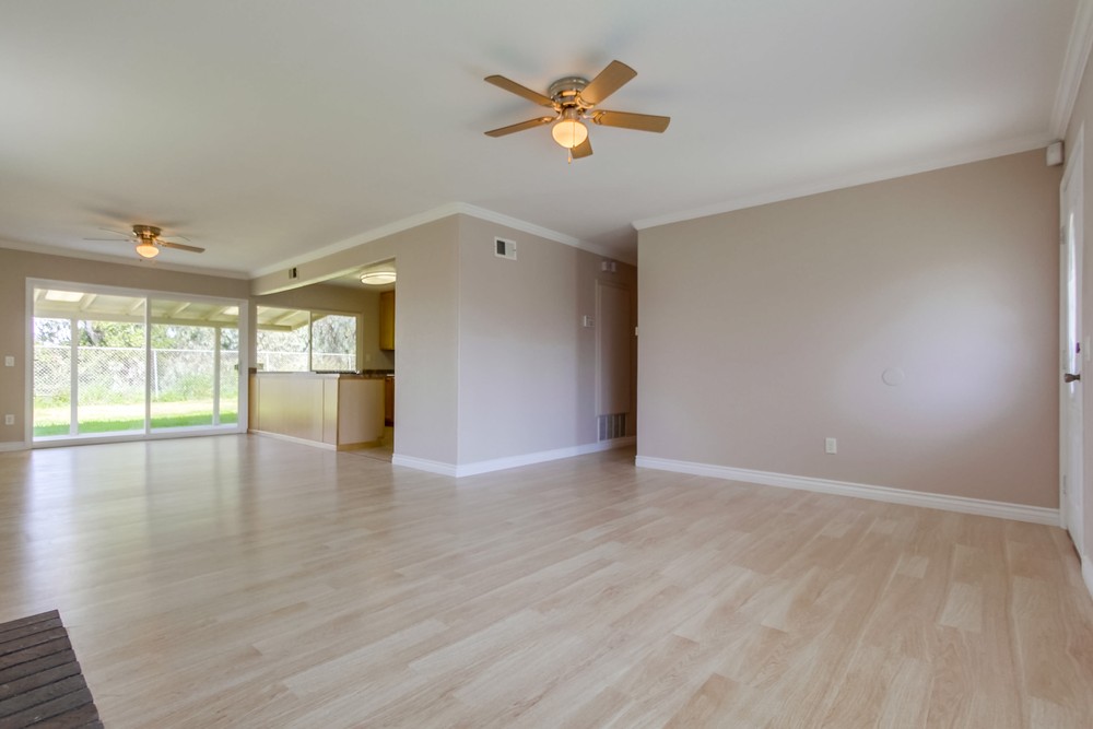 Virtual tour photo 10 of 35 for 5960 Flipper Dr