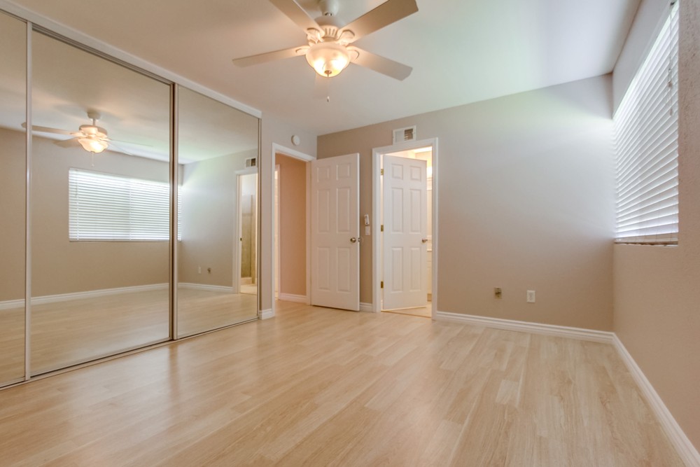 Virtual tour photo 25 of 35 for 5960 Flipper Dr