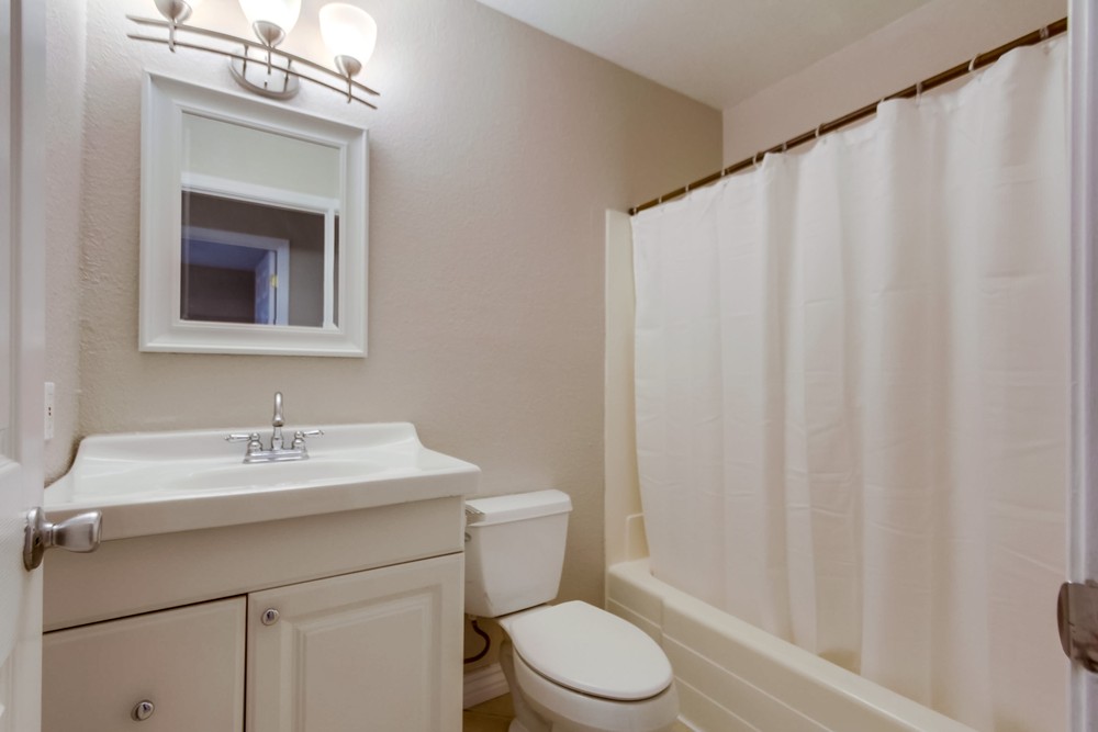 Virtual tour photo 31 of 35 for 5960 Flipper Dr