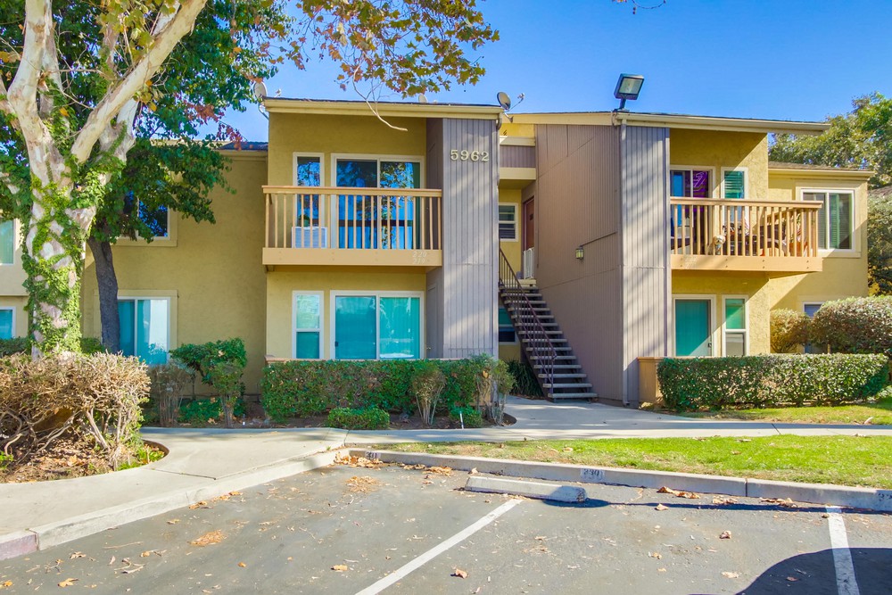 Virtual tour photo 3 of 26 for 5962 Rancho Mission Rd UNIT 220