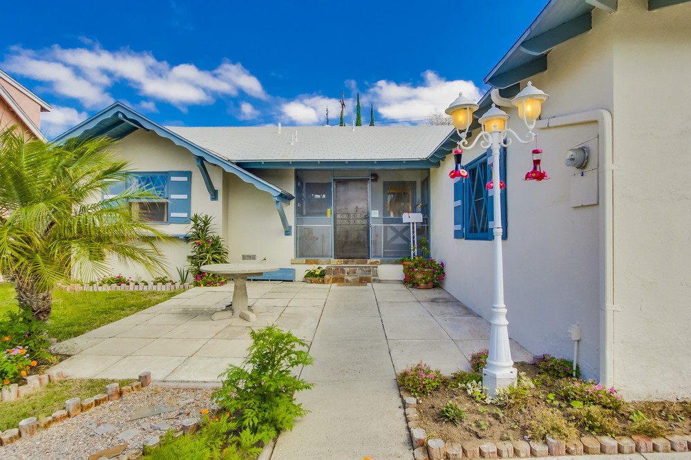 Virtual tour photo 6 of 43 for 5968 Rancho Hills Drive