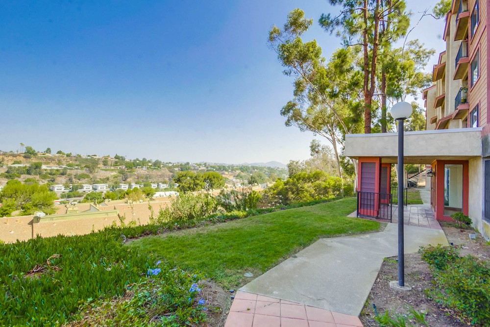 Virtual tour photo 7 of 48 for 5980 Dandridge Ln UNIT 215