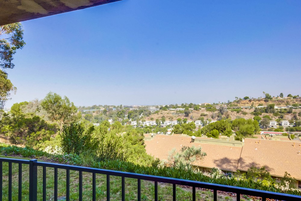Virtual tour photo 10 of 48 for 5980 Dandridge Ln UNIT 215