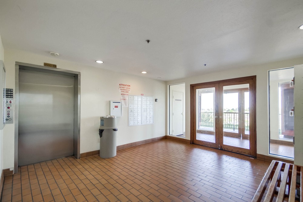 Virtual tour photo 12 of 48 for 5980 Dandridge Ln UNIT 215