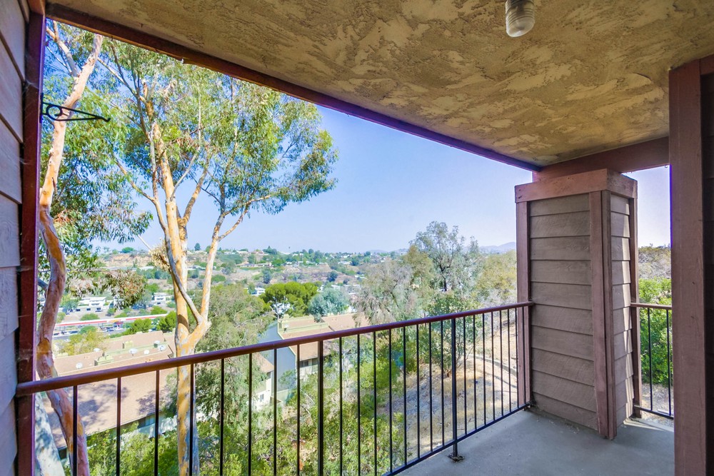 Virtual tour photo 29 of 48 for 5980 Dandridge Ln UNIT 215