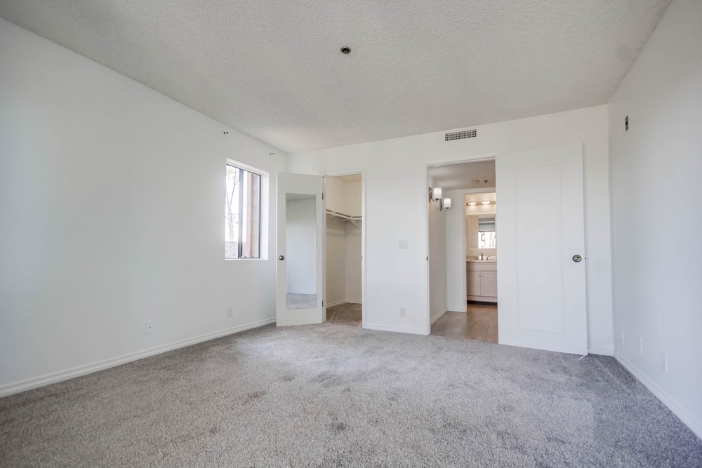 Virtual tour photo 33 of 48 for 5980 Dandridge Ln UNIT 215