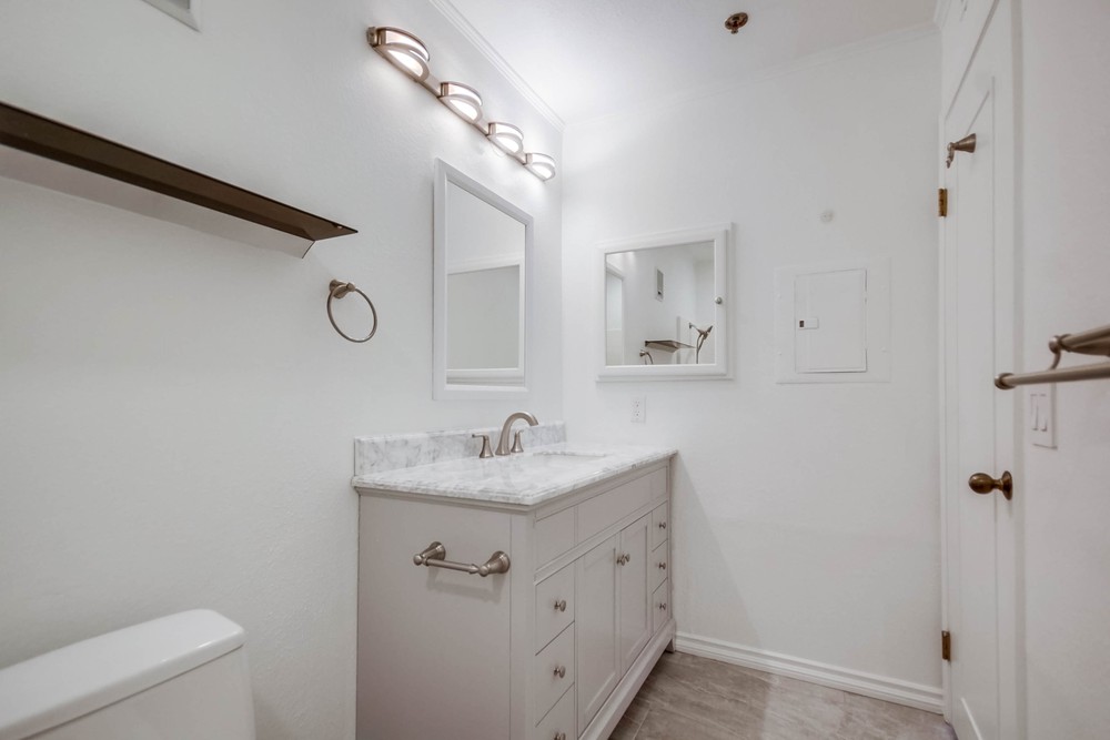 Virtual tour photo 36 of 48 for 5980 Dandridge Ln UNIT 215