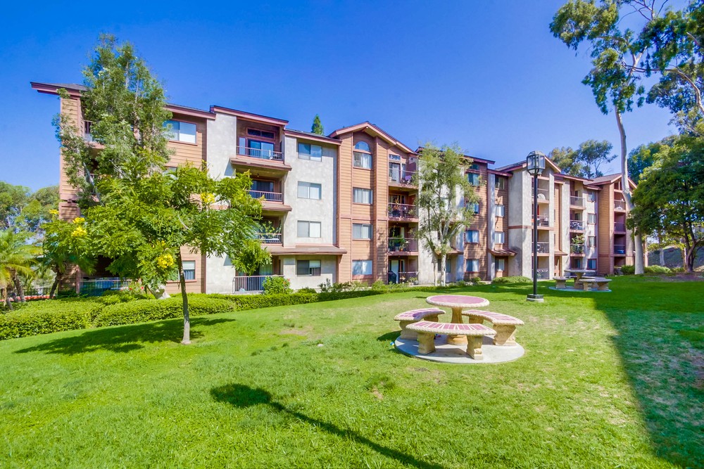 Virtual tour photo 41 of 48 for 5980 Dandridge Ln UNIT 215
