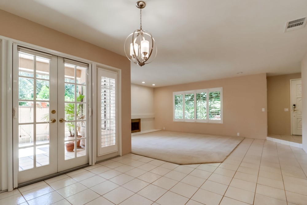 Virtual tour photo 8 of 50 for 5986 Gaines St