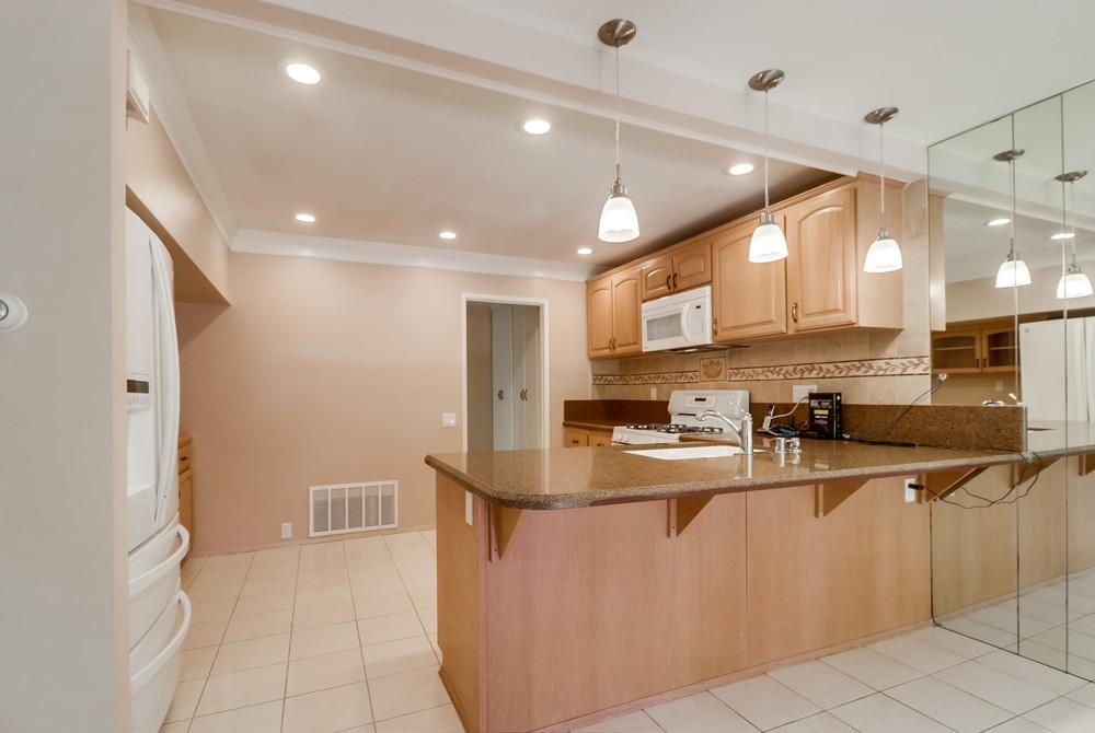 Virtual tour photo 16 of 50 for 5986 Gaines St