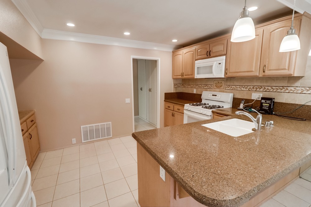 Virtual tour photo 17 of 50 for 5986 Gaines St
