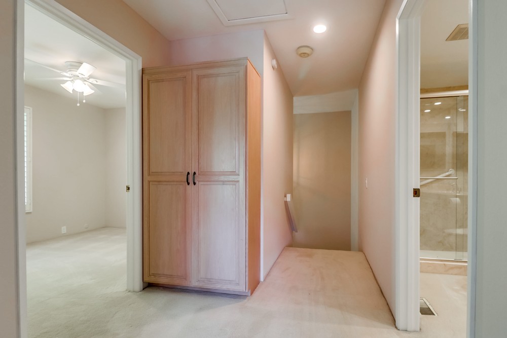 Virtual tour photo 25 of 50 for 5986 Gaines St