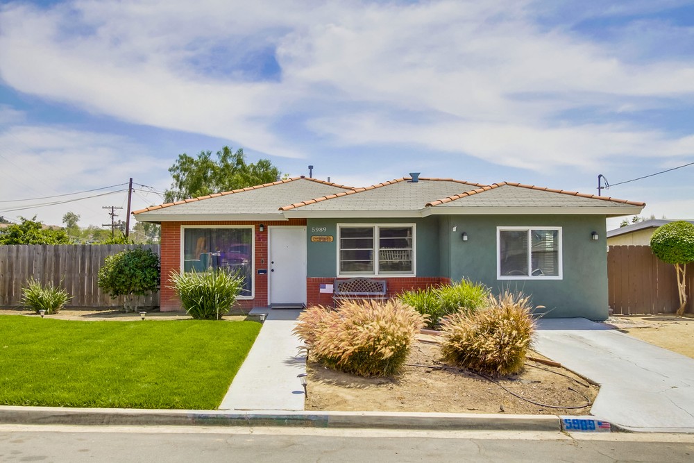 Virtual tour photo 3 of 27 for 5989 Dwight St