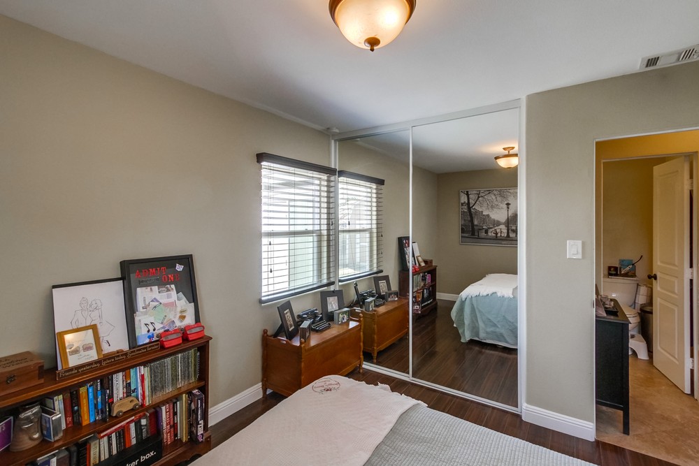 Virtual tour photo 20 of 27 for 5989 Dwight St