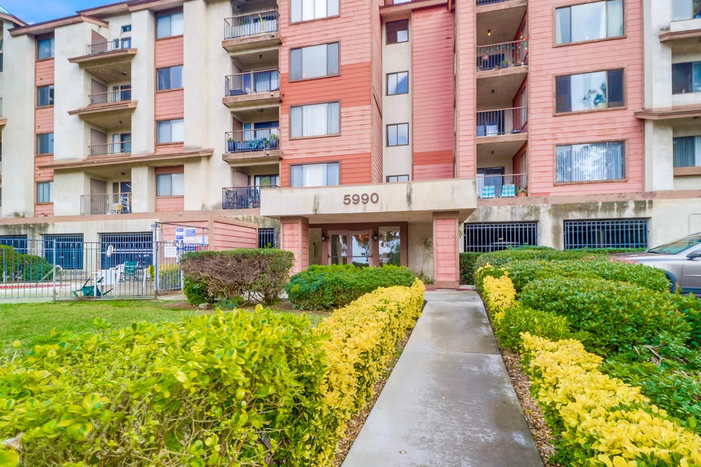 Virtual tour photo 5 of 48 for 5990 Dandridge Ln UNIT 189