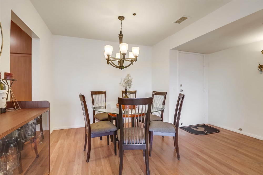 Virtual tour photo 16 of 48 for 5990 Dandridge Ln UNIT 189