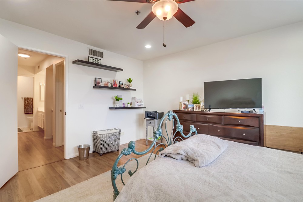Virtual tour photo 29 of 48 for 5990 Dandridge Ln UNIT 189