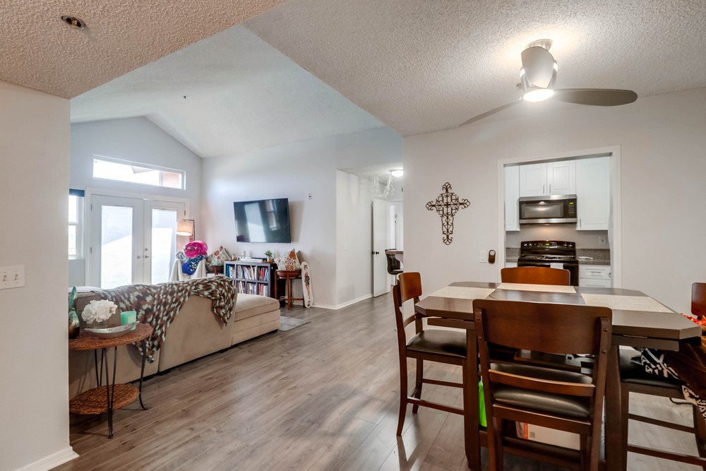 Virtual tour photo 10 of 22 for 5990 Dandridge Ln