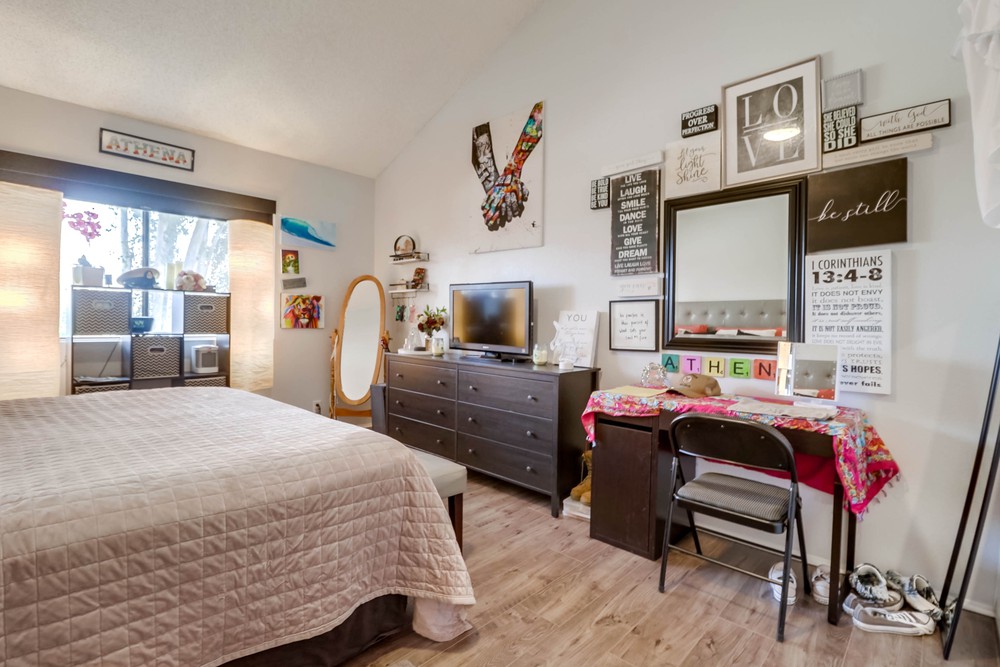 Virtual tour photo 17 of 22 for 5990 Dandridge Ln