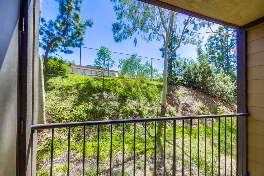 Virtual tour photo 22 of 33 for 5995 Dandridge Ln UNIT 126