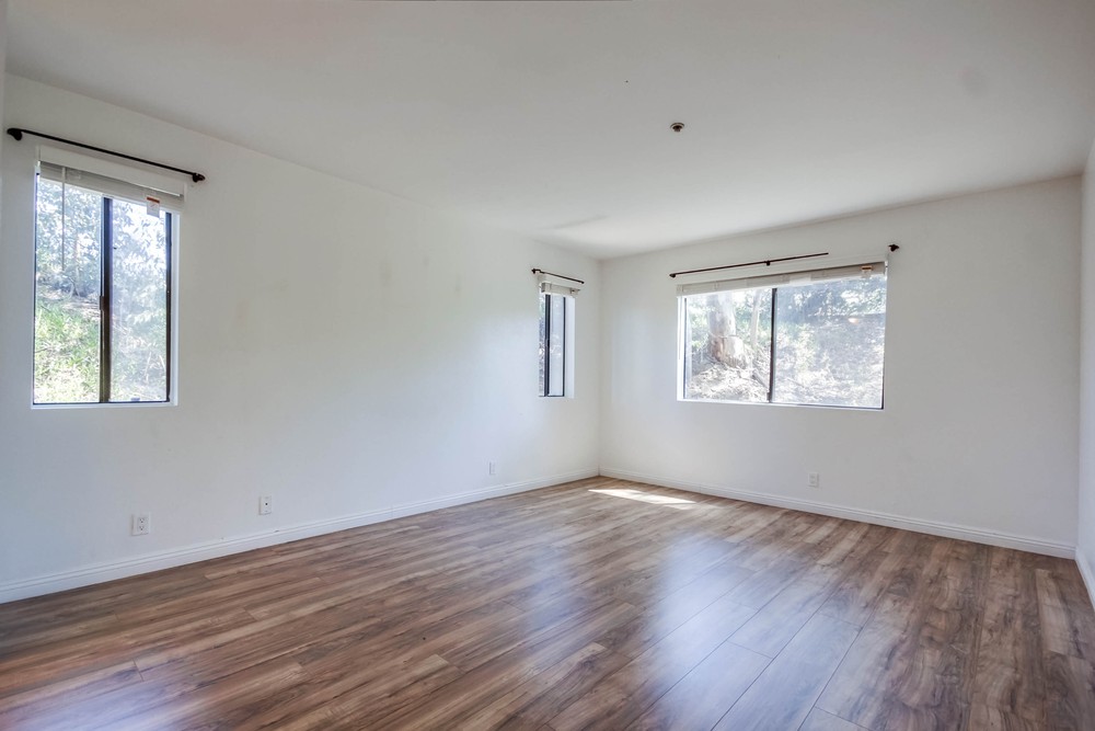 Virtual tour photo 23 of 33 for 5995 Dandridge Ln UNIT 126
