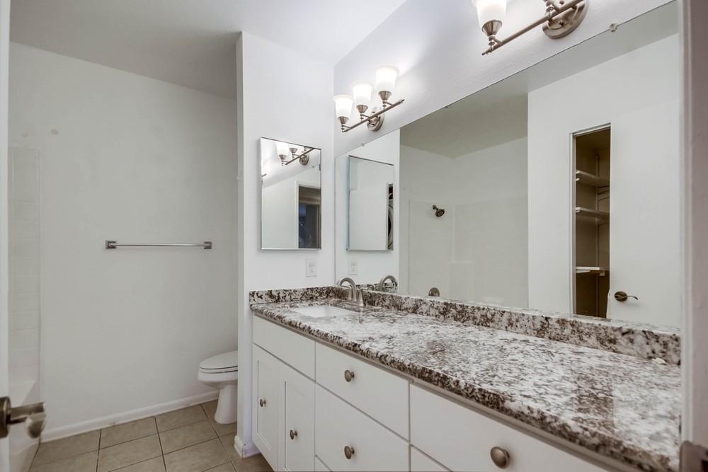 Virtual tour photo 31 of 33 for 5995 Dandridge Ln UNIT 126