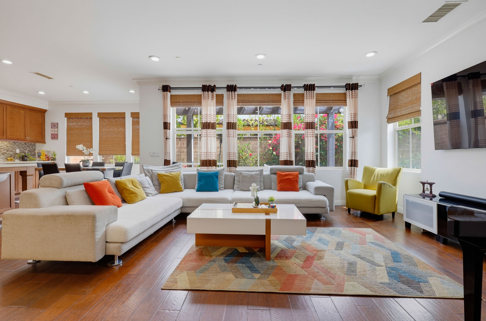 Virtual tour photo 9 of 65 for 60 Sedgewick